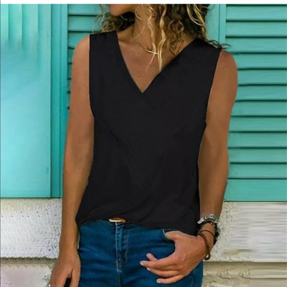 Black V-Neck Tank with detailing - Picture 1 of 2